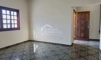 Imagem: Pindamonhangaba - Casa Padrão - Campo Alegre