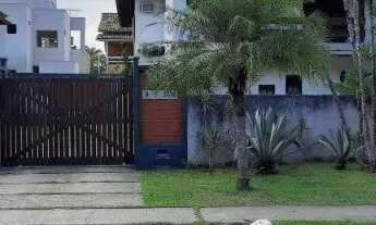 Imagem: Itaipu praia condomínio bem aconchegante
