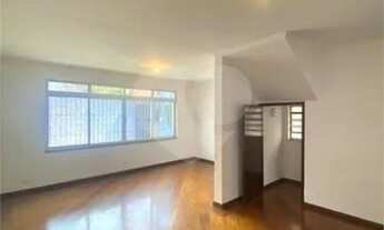 Imagem 3: Sobrado com 224m2 para locação com 6 dormitórios sendo 1 suíte, e 6 vagas