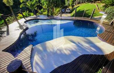 Imagem 7: Uma casa que é um verdadeiro refúgio da movimentação da cidade! Pense que delicia morar aq