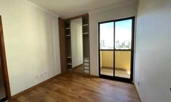 Imagem 6: Apartamento de dois quartos sendo uma suíte, com planejados e vaga de garagem no Santa Hel