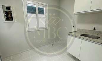 Imagem 4: CASA COM PISCINA NO PARQUE DAS LARANJEIRAS, 3 QUARTOS