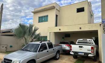 Imagem 3: Casa em condomínio fechado