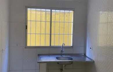 Imagem 5: Casa térra com 01 dormitório, sala, cozinha, banheiro e área de serviço - 1915