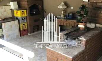 Imagem 7: Casa com 03 dormitórios(mais uma suíte em baixo) e 02 vagas de garagem