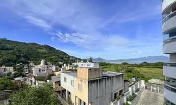 Imagem 7: Apartamento de 2 dormitórios (1 suíte) com vista mar no bairro Pantanal