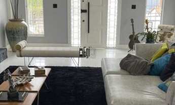 Imagem 2: Oportunidade Única - Casa Triplex com Piscina e Área Gourmet ao lado da UFJF !!