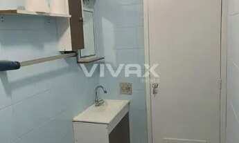 Imagem 2: Rocha - Rua 24 de Maio - Apto Sala 2 Quartos Dependência Completa - 58 m² IPTU - Portaria