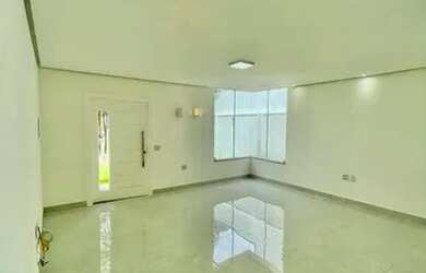 Imagem 2: Casa linear com piscina no Vale dos Cristais