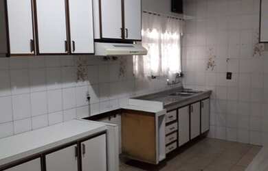 Imagem 2: Casa para aluguel e venda tem 260 metros quadrados com 4 quartos