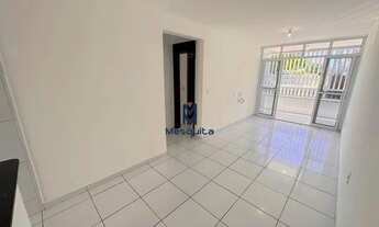 Imagem 2: Apartamento térreo com área externa privativa para locação no Bessa. 03 dormitórios, sendo