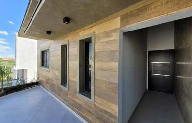 Imagem 4: Horto Florestal Villagio! Casa nova, pé direito alto, ampla, arejada!