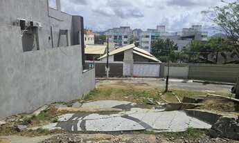 Imagem 5: Terreno com os projetos Arquit, estru., hidr., elétrico, já definidos e em tramitação