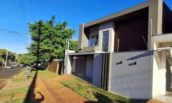 Imagem 2: Sobrado para venda tem 147 metros quadrados com 3 quartos em Bairro Seminário - Campo Gran