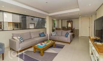 Imagem 4: Apartamento à venda em Petrópolis com 123 m², 3 quartos, 1 suíte, 1 vaga