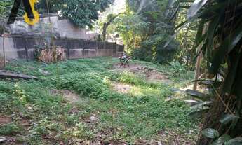 Imagem 3: Terreno com projeto aprovado para 6 casas de vila