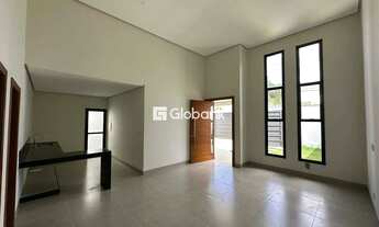 Imagem 2: Casa em Montes Claros, no bairro Ibituruna, à venda