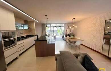 Imagem: Casa á Venda de 3 dormitórios ( 1 suíte)