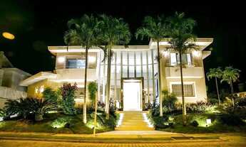 Imagem 2: Casa na PRAIA DE JURERE, com 5 dormitórios, sendo 4 suítes, à venda, 436 m² - Florianópoli