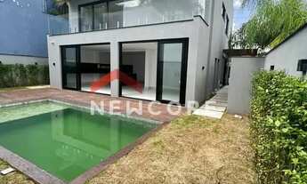 Imagem: Casa de condomínio em Avenida Omar Daibert