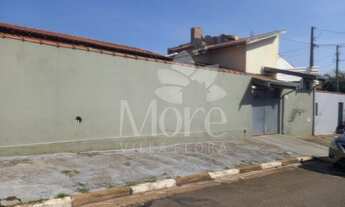 Imagem: Casa À VENDA. Terreno com 3 Casas, Sendo