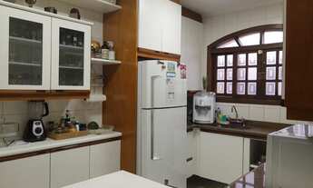 Imagem 6: Sobrado para venda possui 174 metros quadrados com 3 quartos