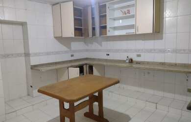 Imagem 11: Eduardo. CASA EM SÃO PAULO NA ZONA SUL, LOCALIZADA NO BALNEÁRIO SÃO JOSÉ (PRÓXIMO AO TERMI