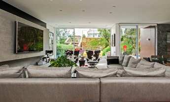 Imagem 4: CASA BARIGUI Casa com 3 dormitórios