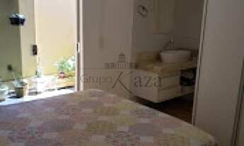 Imagem 3: Casa - Bosque dos Eucaliptos - Edícula - 4 Dormitórios - 160m²