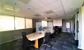 Imagem 2: Conjunto comercial mobiliado de 752 m² com 16 vagas