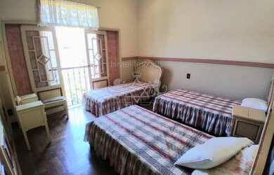 Imagem 2: Sobrado à venda no Centro de Caraguatatuba no Litoral Norte de São Paulo