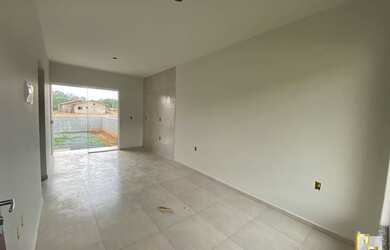 Imagem 3: Excelente casa com 1 suíte em loteamento no bairro Arapongas