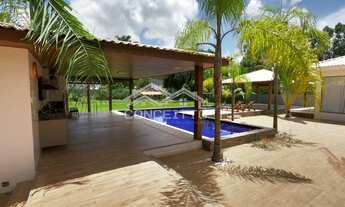 Imagem: Casa térrea alto padrão em condomínio