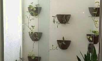 Imagem 2: Apartamento com 3 quartos em prédio com elevador