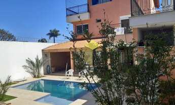 Imagem 6: Ótima casa com 3 dormitórios, 2 escritórios, piscina aquecida, energia solar à venda, 500