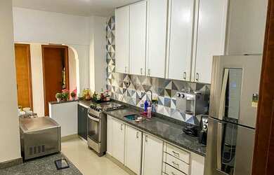 Imagem 3: Apartamento para venda possui 96 metros quadrados com 2 quartos em Jardim da Penha - Vitór