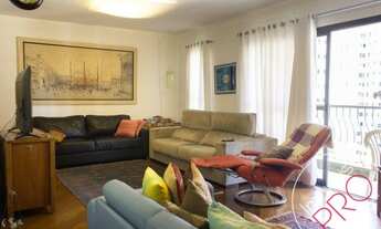 Imagem: Próximo da Praça Pereira Coutinho, lazer