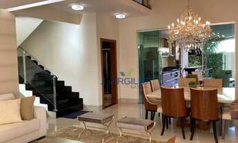 Imagem 3: Sobrado Jardins Madri - 4 suítes, 529m2 de lote e 323m2 de área privativa