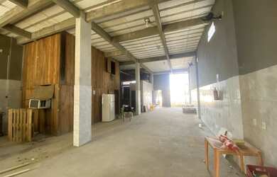 Imagem 3: Galpão/Depósito/Armazém para aluguel tem 207 metros quadrados em Perequê - Porto Belo - SC