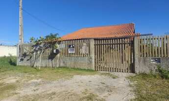 Imagem: Casa de esquina com 04 quartos (01 suíte)