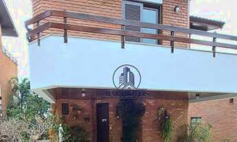 Imagem: Casa em condomínio fechado com 4 pavimentos