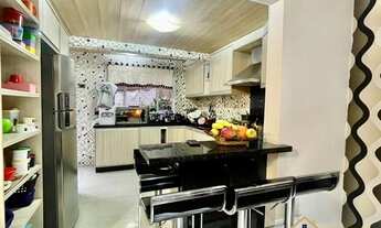 Imagem 6: CURITIBA - Sobrado Padrão - Xaxim