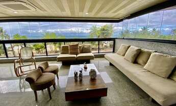 Imagem 2: Apartamento à beira-mar com 430 metros distribuídos em 4 amplas suítes