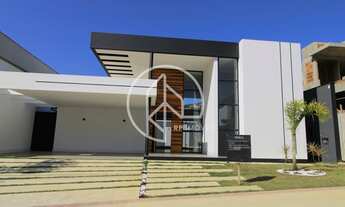 Imagem: Linda casa linear com 4 quartos, piscina