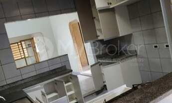 Imagem 6: Casa com 4 quartos - Bairro Nossa Senhora das Graças em Uberlândia