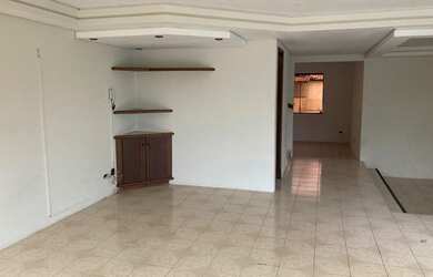 Imagem 4: Casa Comercial para alugar por R$ 3000.00, 280.00 m2 - CENTRO - GUARATUBA/PR