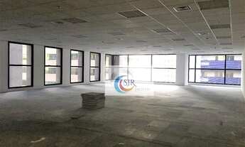 Imagem 3: Conjunto comercial com 582m²-14 vagas de garagem, 12 banheiros, ar condicionado, piso elev