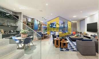 Imagem 6: Casa de condomínio para venda possui 790 metros quadrados com 5 quartos