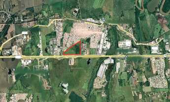 Imagem 2: Área de terreno industrial com 283.476m² e localização privilegiada