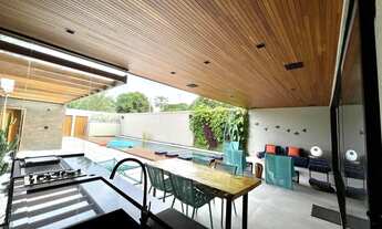 Imagem: OPORTUNIDADE ÚNICA! LUXUOSA CASA PORTEIRA